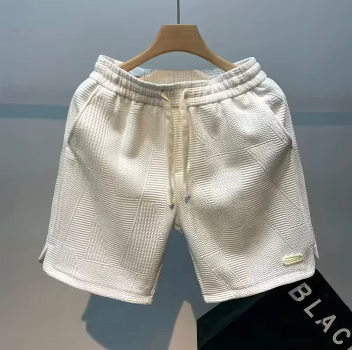 Men’s Wave-Pattern Sport Shorts – Lightweight Gym & Casual Wear